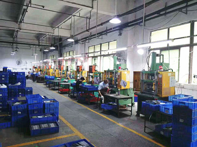 【壓鑄油壓沖壓機(jī)